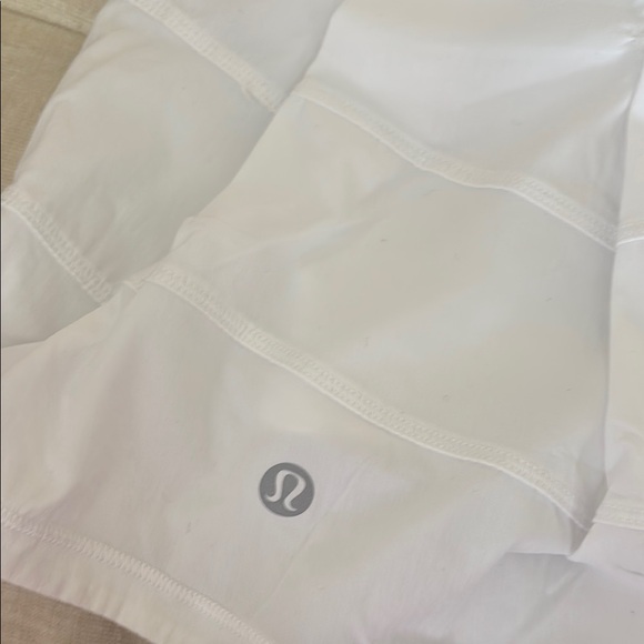 Lululemon white tennis skirt - Picture 3 of 7